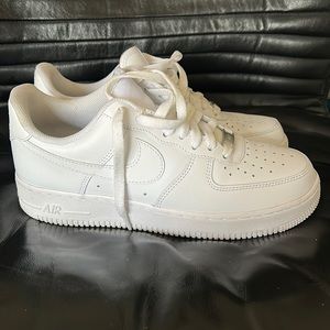 Size 8 Men’s Nike Air Force 1’s